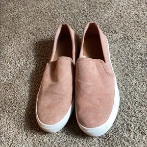 Pink shoes